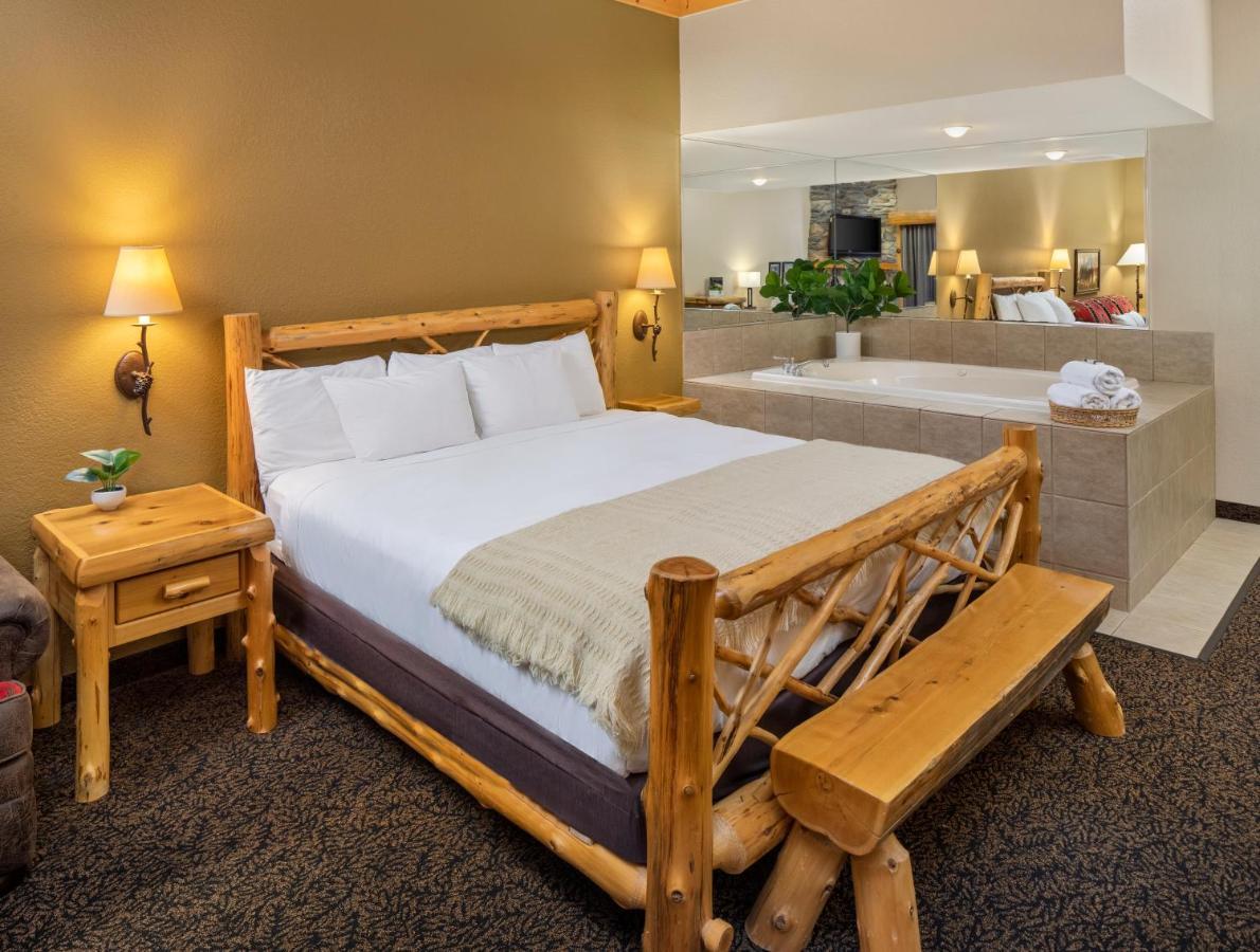 Bantr Grand Hotel Wausau - Ротшильд Экстерьер фото